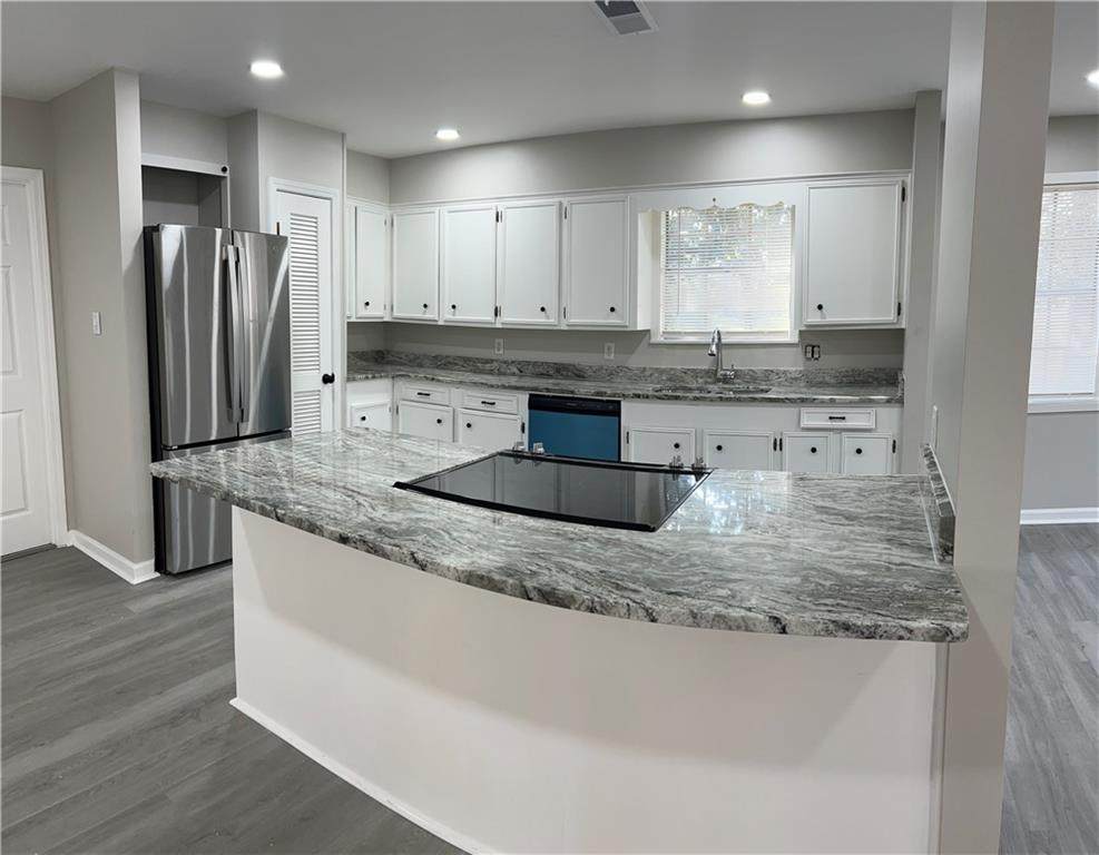 101 Alice Drive - Photo 1