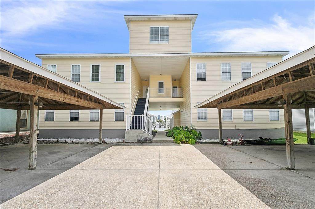 963 Marina Drive - Photo 1