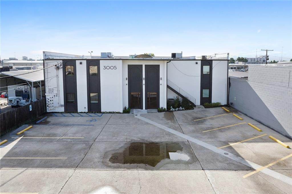 3005 Harvard Avenue - Photo 1