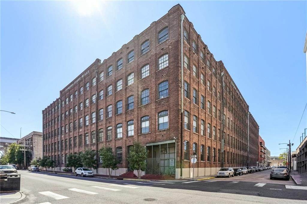 1107 Peters Street - Photo 1