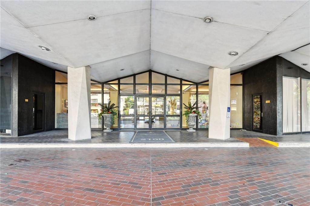 2100 St Charles Avenue - Photo 1