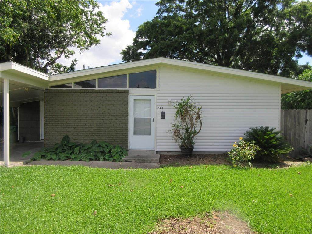 423 Butterfly Circle - Photo 1