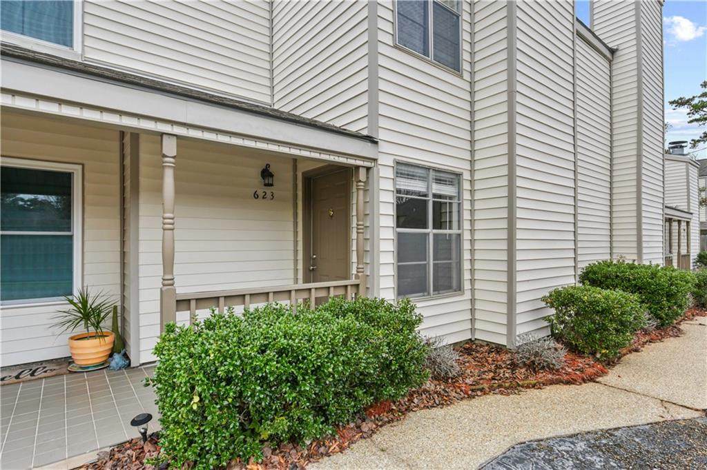 623 Cedarwood Drive - Photo 1