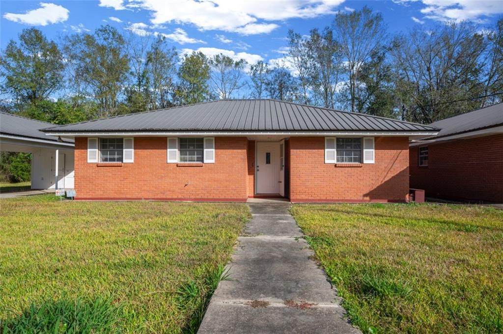 264 17TH Street - Photo 1