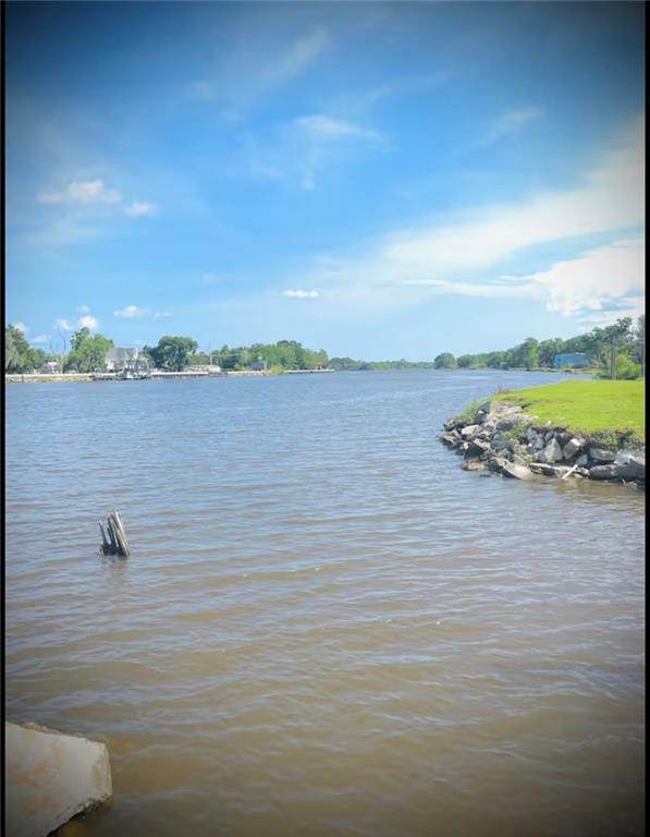 https://bt-photos.global.ssl.fastly.net/neworleans/orig_boomver_1_2539400-2.jpg