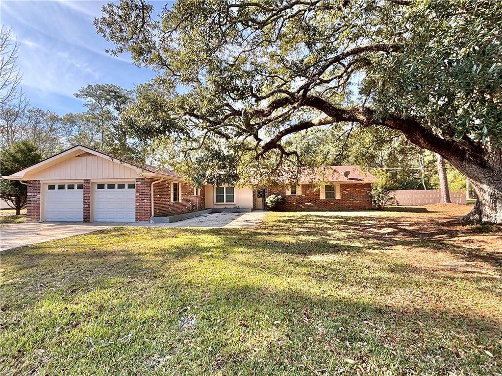 105 Athene Drive - Photo 1