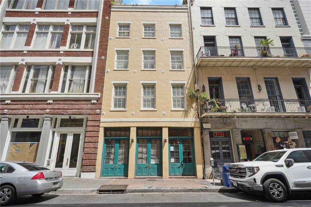 214 Chartres Street - Photo 1