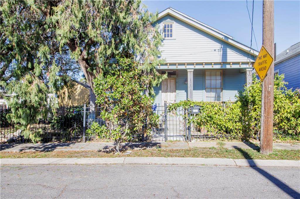 4705 Magnolia Street - Photo 1