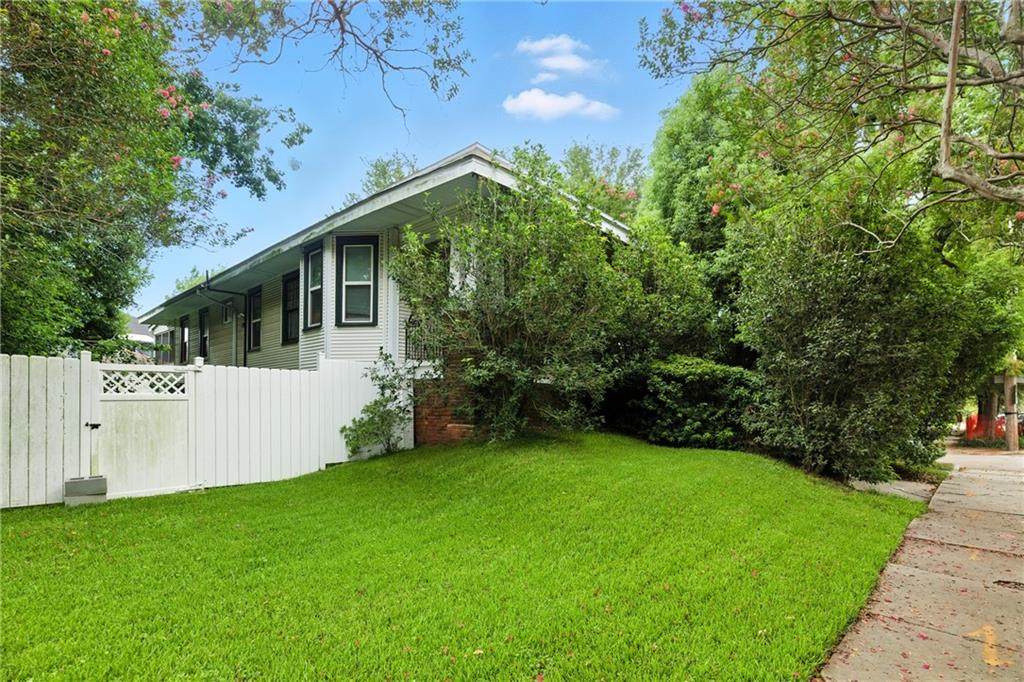 1438 Broadway Street - Photo 1