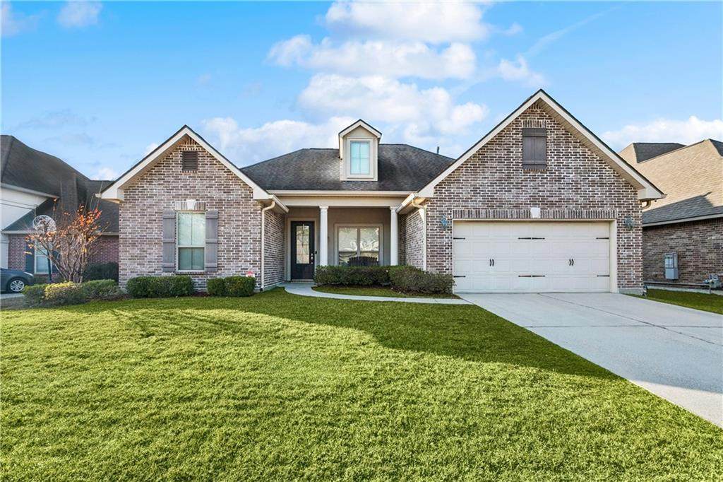 578 Tanglewood Drive - Photo 1