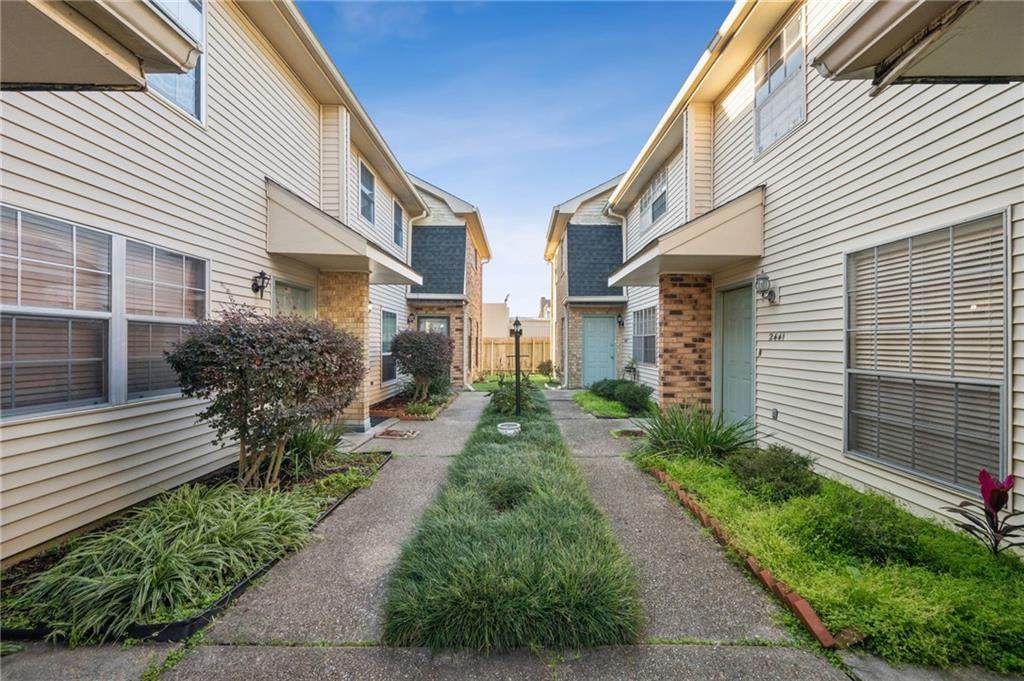 2437 Idaho Avenue - Photo 1