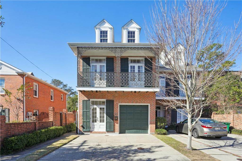 512 Labarre Road - Photo 1