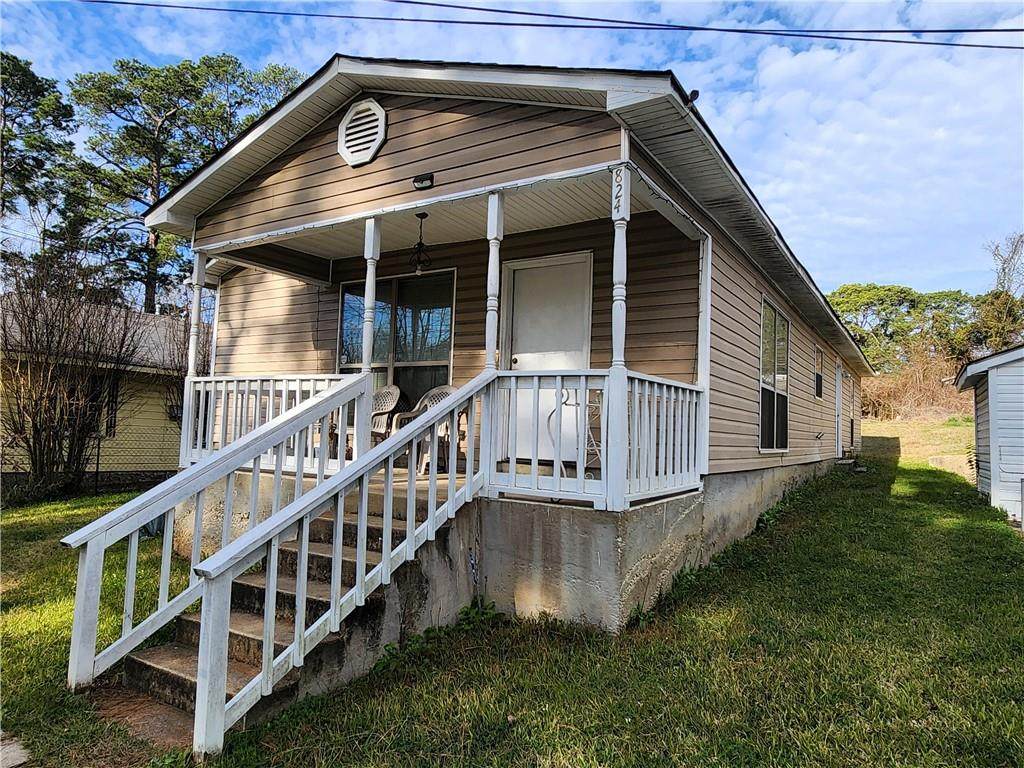 824 Salim Street - Photo 1