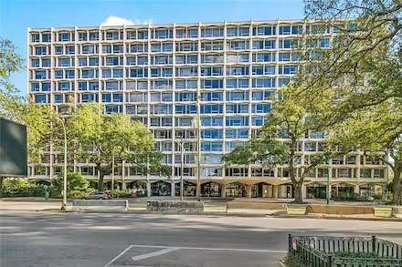 2100 Saint Charles Avenue - Photo 1