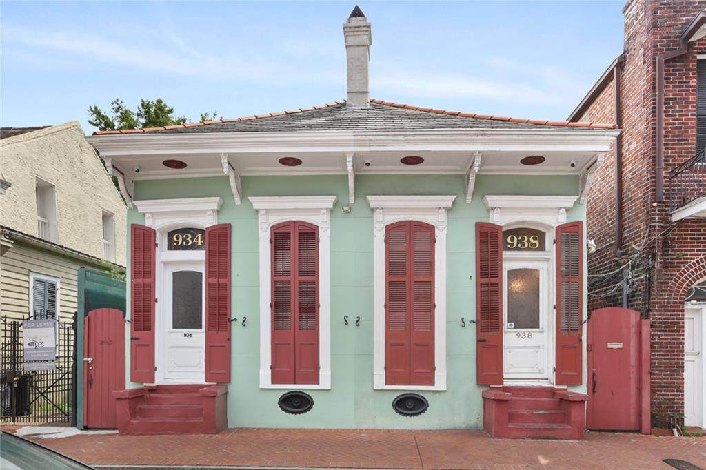 938 St Louis Street - Photo 1