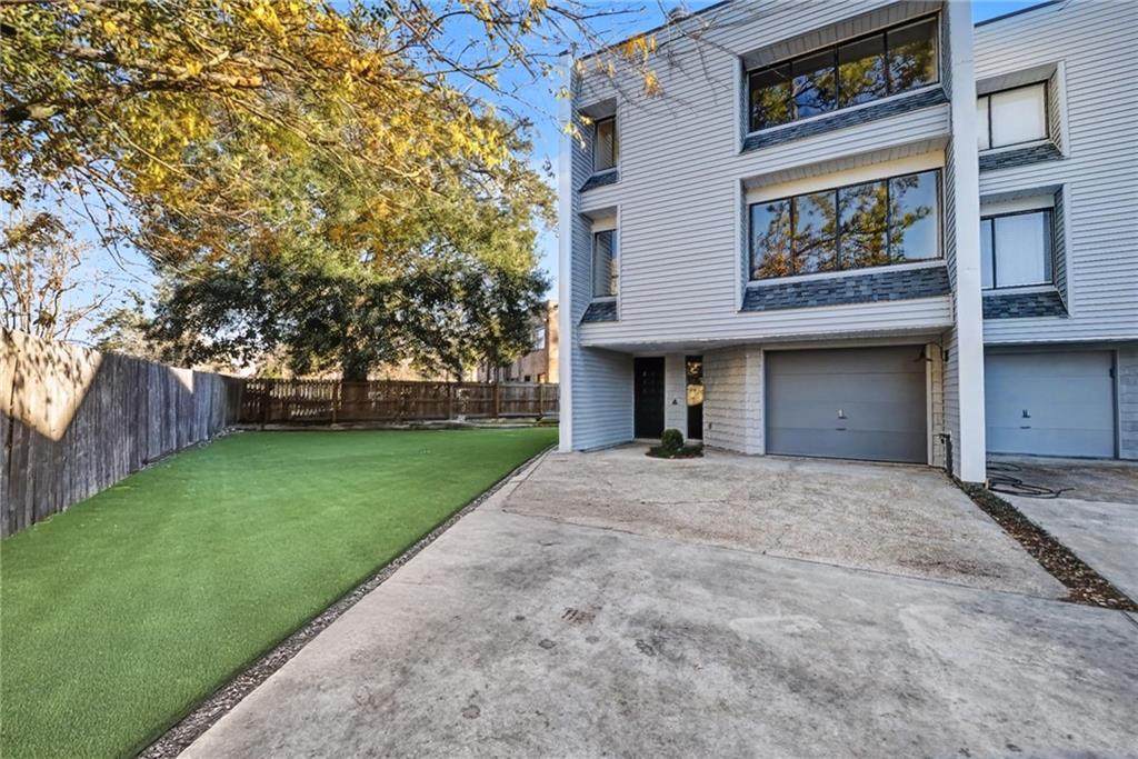 2856 Steamship Circle - Photo 1