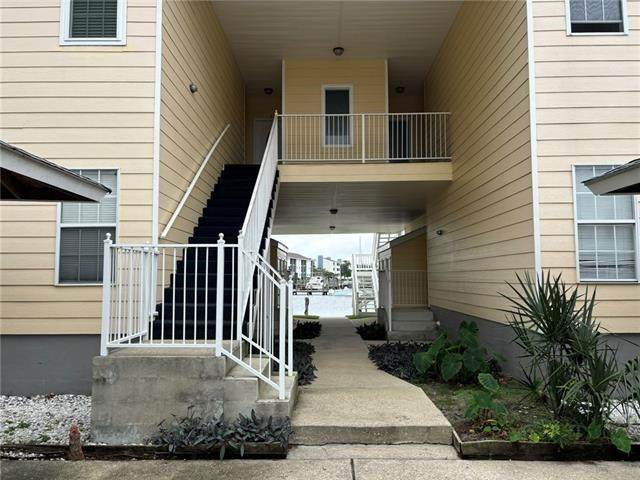 963 Marina Drive - Photo 1