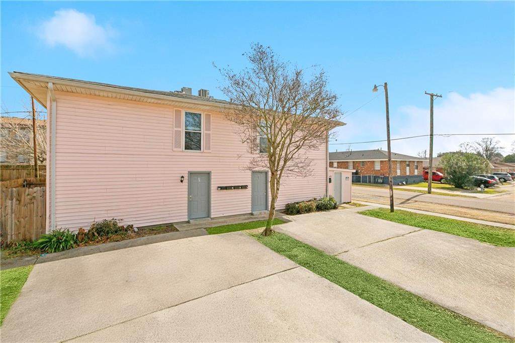 241 Helen Street - Photo 1