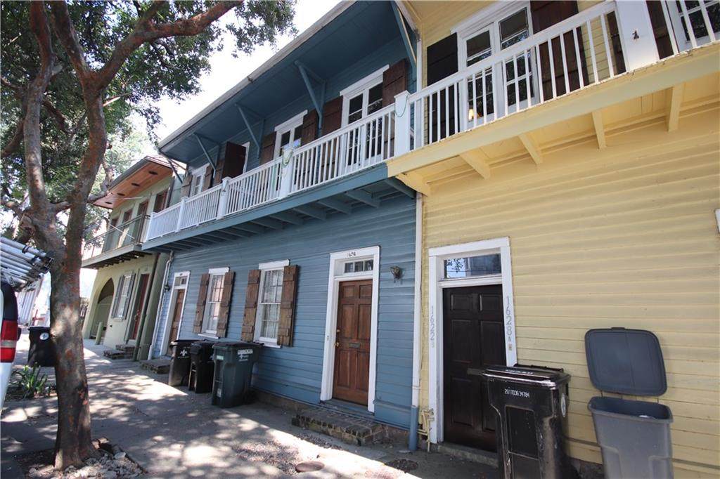 1620 Prytania Street - Photo 1