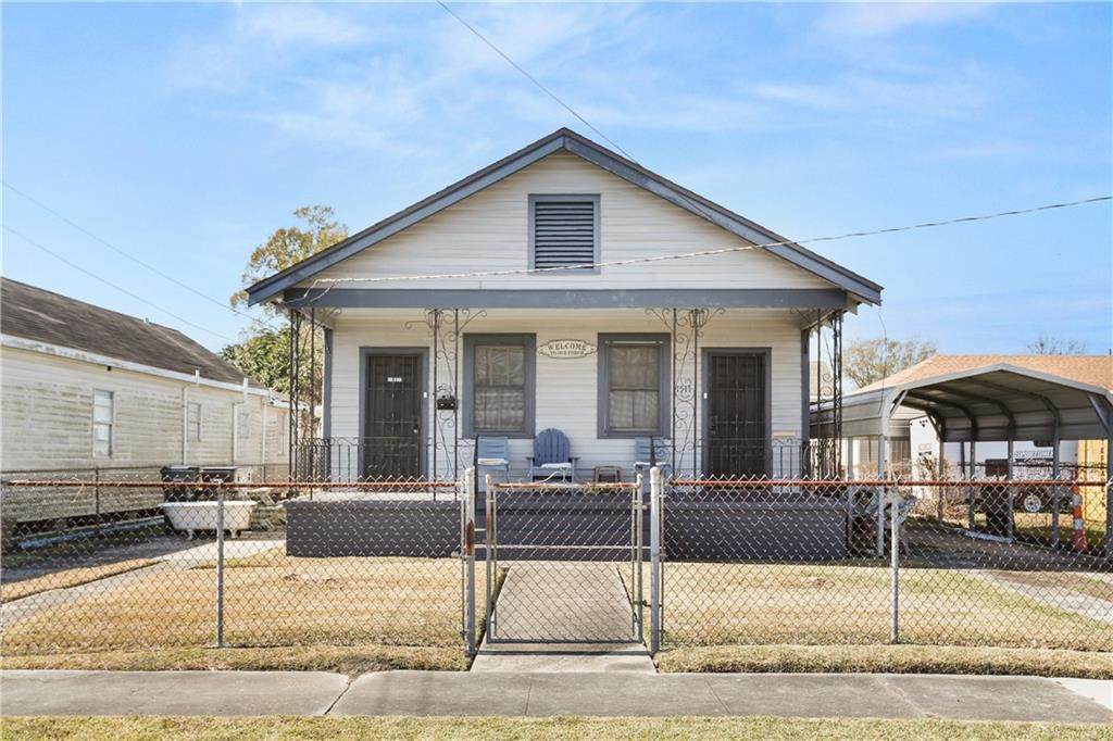 1513 L B Landry Avenue - Photo 1