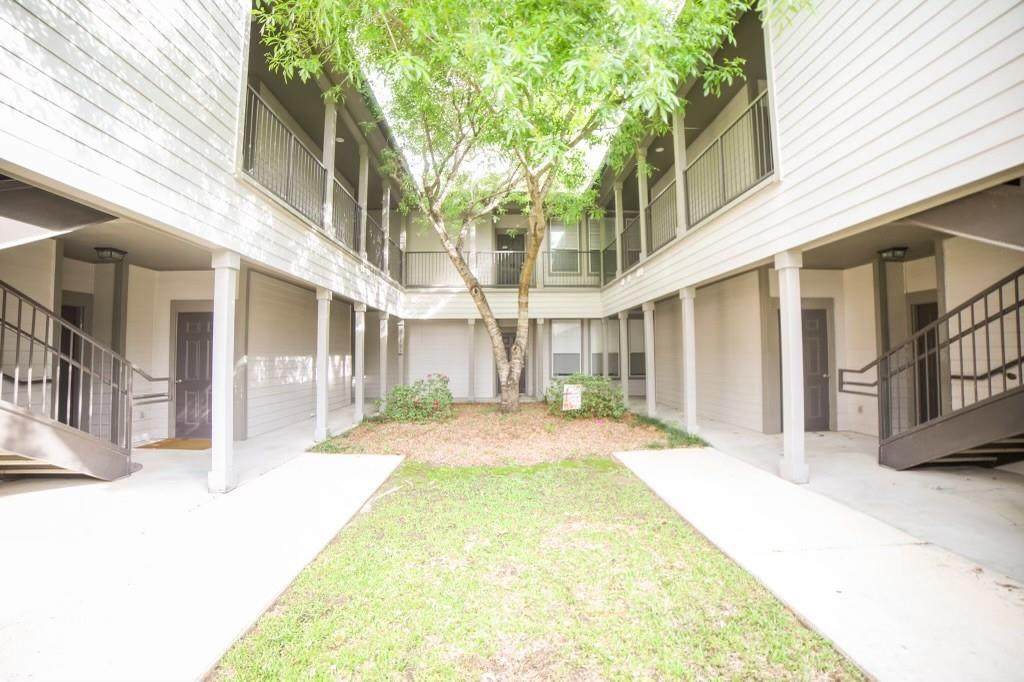 350 Emerald Forest Boulevard - Photo 1