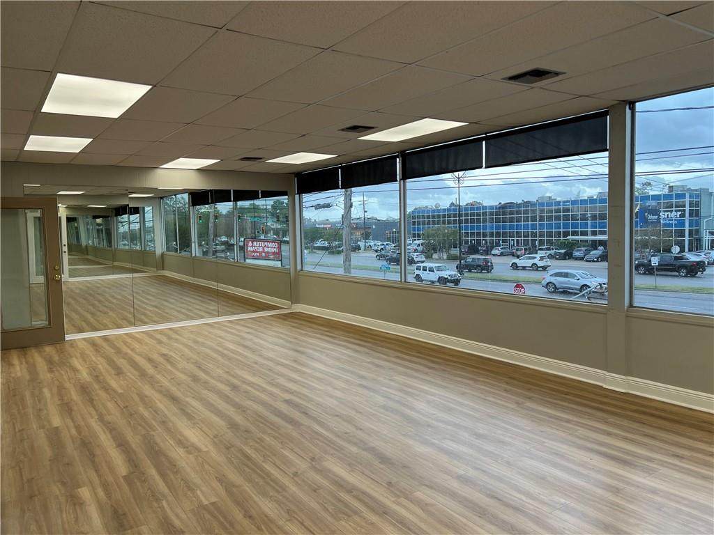 901 Veterans Boulevard - Photo 1