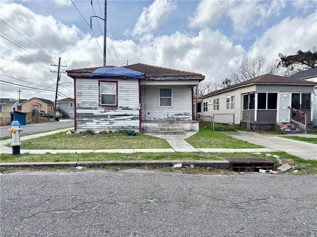 3000 Mandeville Street - Photo 1