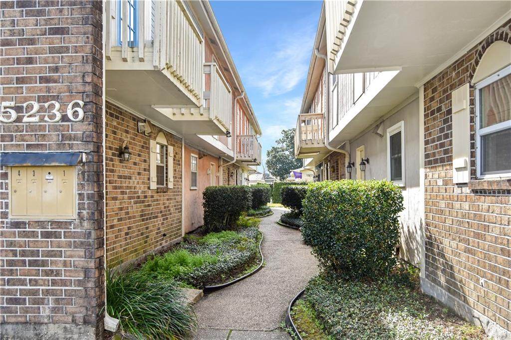 5236 Quincy Street - Photo 1