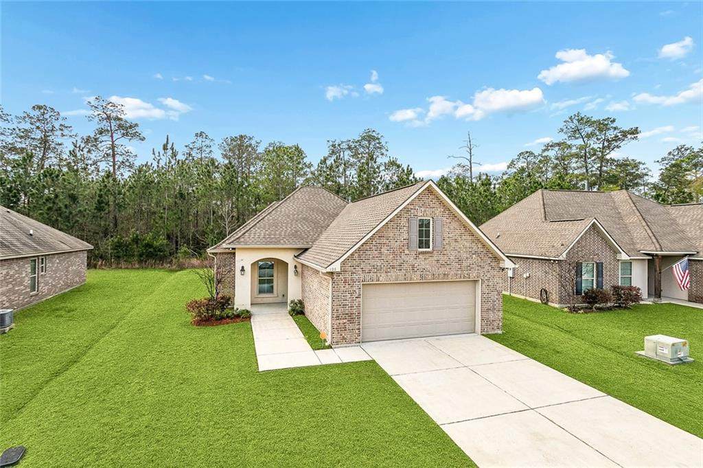 525 Oakley Boulevard - Photo 1