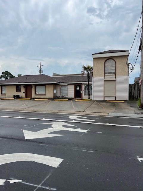 3202 Metairie Avenue - Photo 1