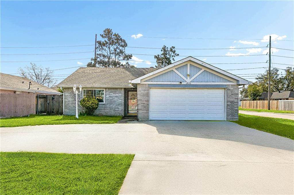 2600 Cambridge Drive - Photo 1