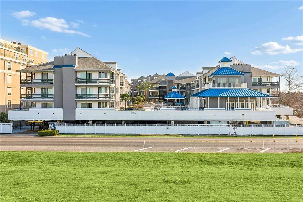 420 Metairie Hammond Highway - Photo 1