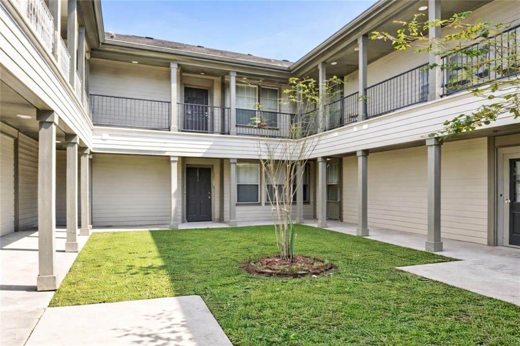 350 Emerald Forest Boulevard - Photo 1
