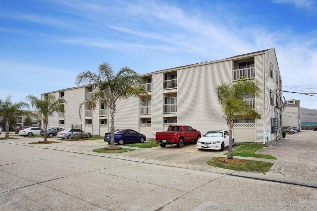 2330 Edenborn Avenue - Photo 1