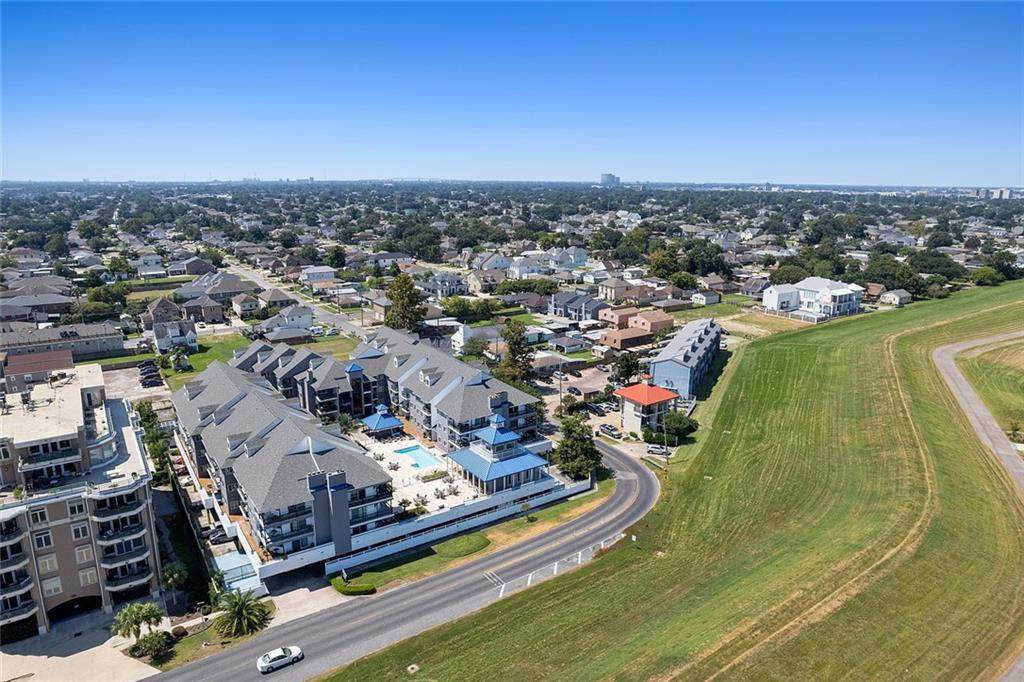 420 Metairie Hammond Highway - Photo 1
