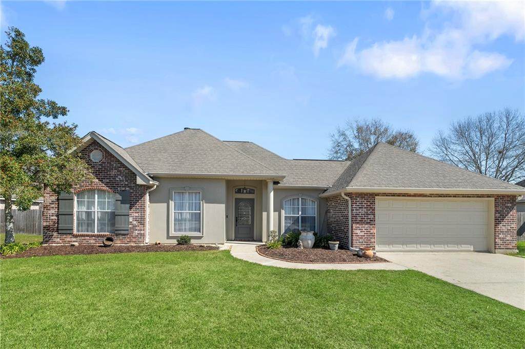 409 Gainesway Drive - Photo 1