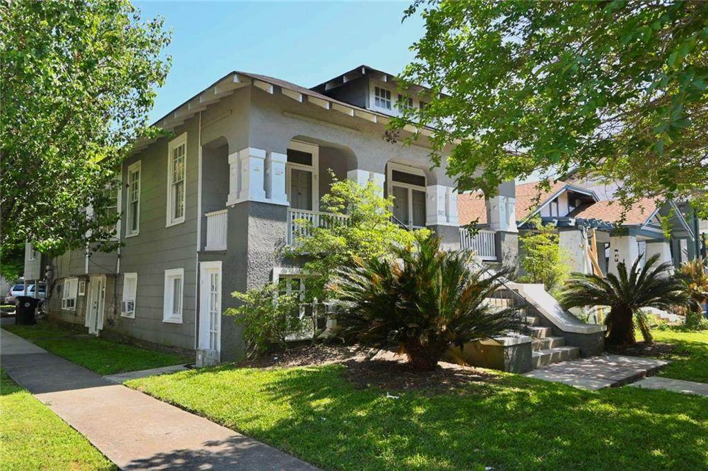 1929 Broadway Street - Photo 1