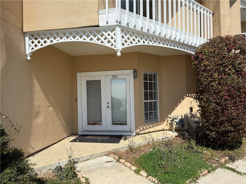 705 Tops'l Drive - Photo 1