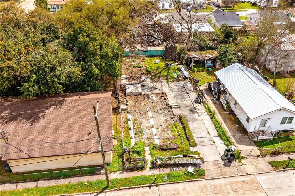 1109 Grinage Street - Photo 1