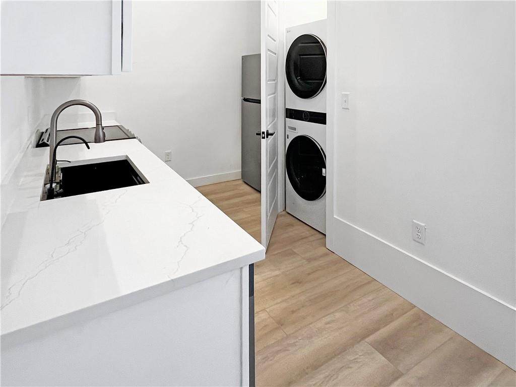 4950 Dauphine Street - Photo 1