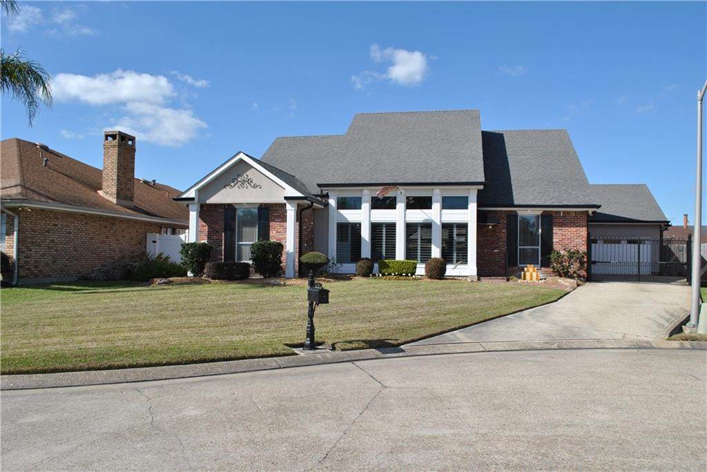 10 Millwood Court - Photo 1