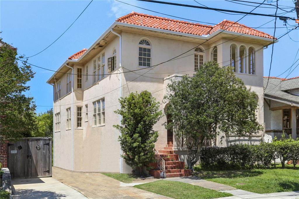 2832 Jefferson Avenue - Photo 1