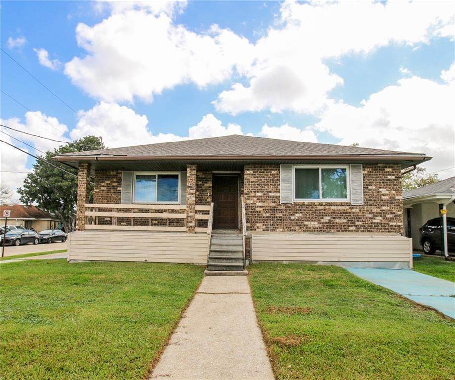 4221 Clearview Parkway - Photo 1