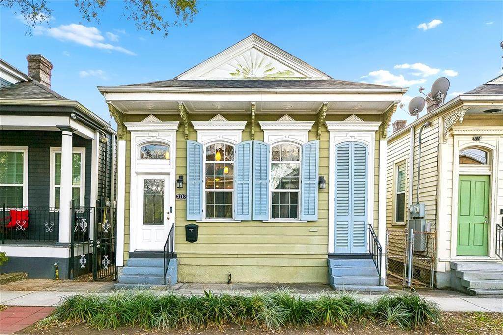 2110 Josephine Street - Photo 1