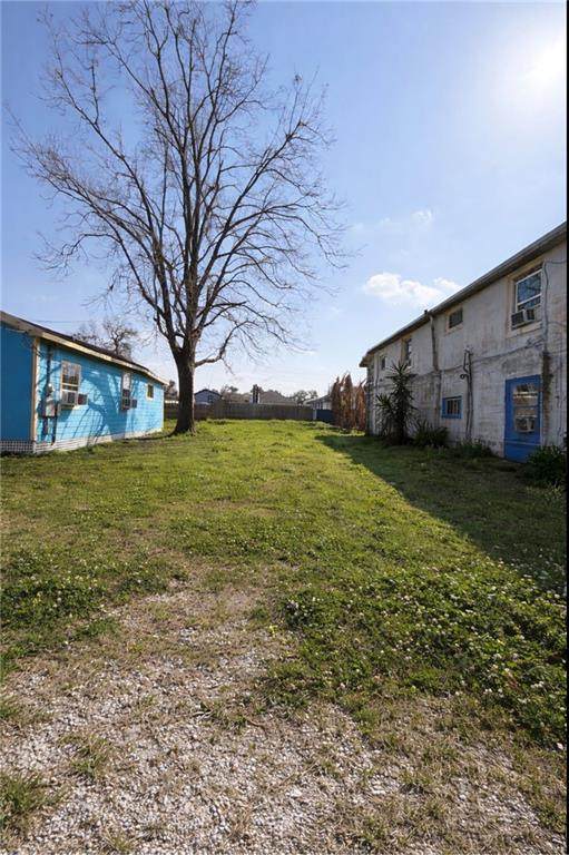 3030 Westbury Street - Photo 1