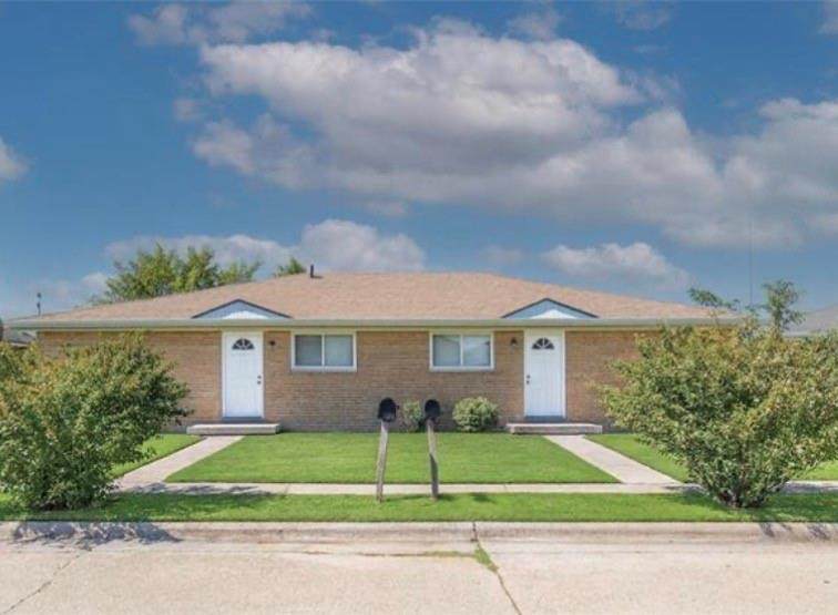 4850 Lynhuber Drive - Photo 1