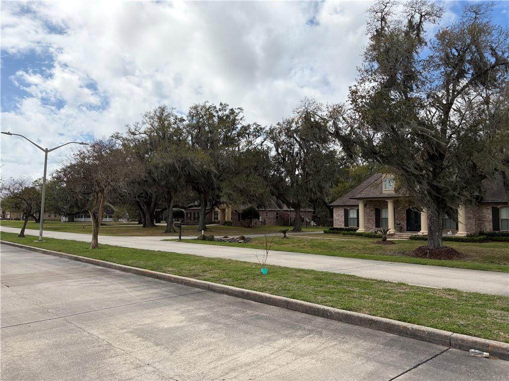 https://bt-photos.global.ssl.fastly.net/neworleans/orig_boomver_1_2546199-2.jpg