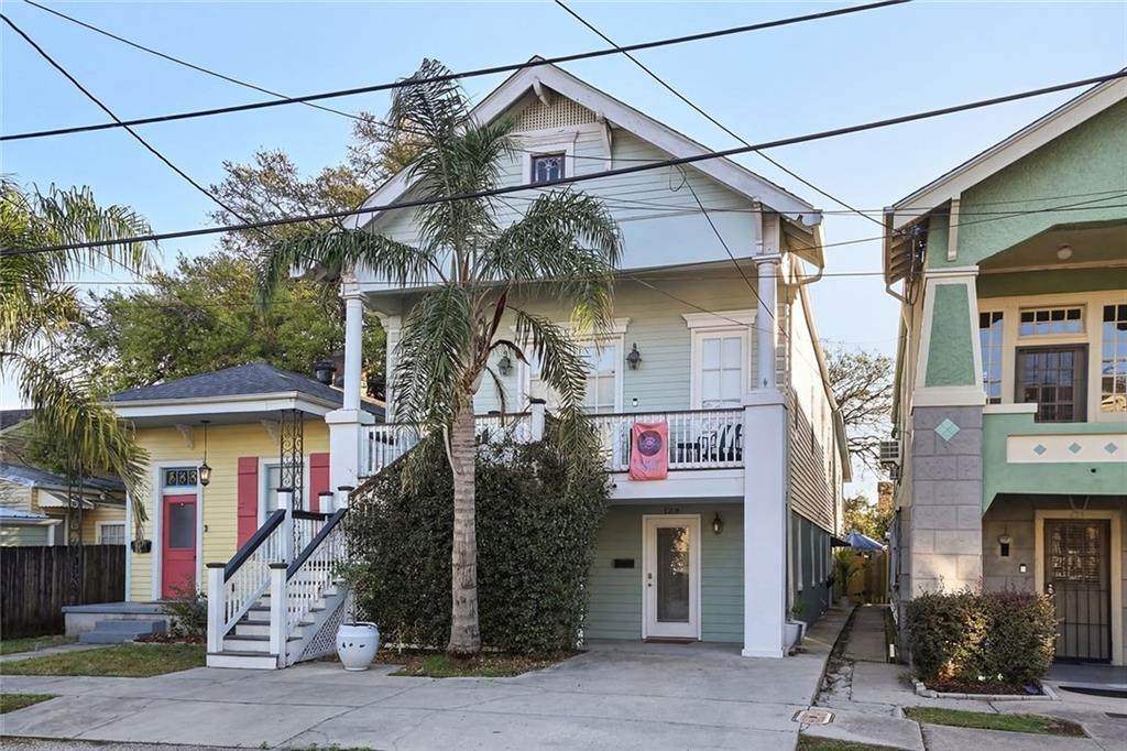 729 Lyons Street - Photo 1