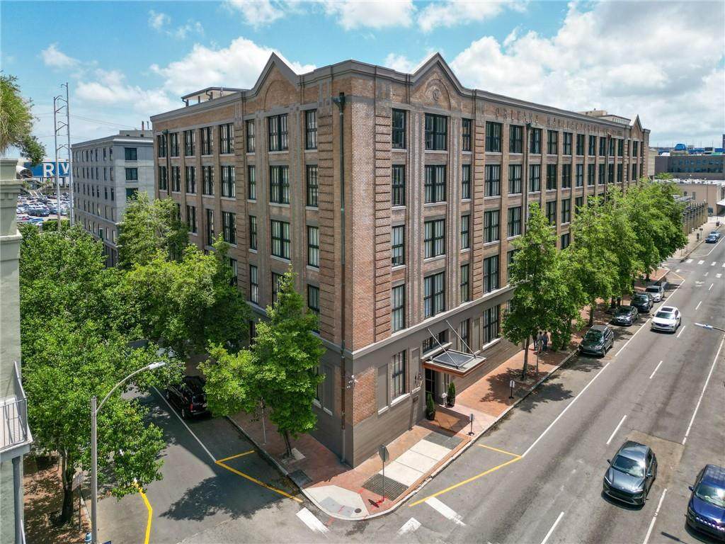 700 Peters Street - Photo 1