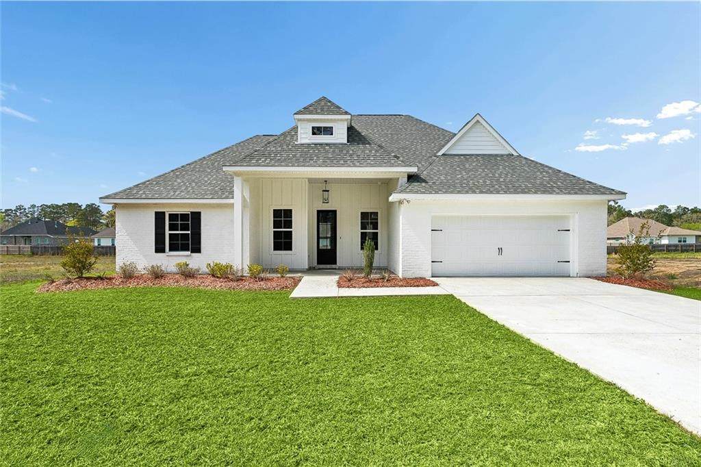 72629 Robindale Drive - Photo 1